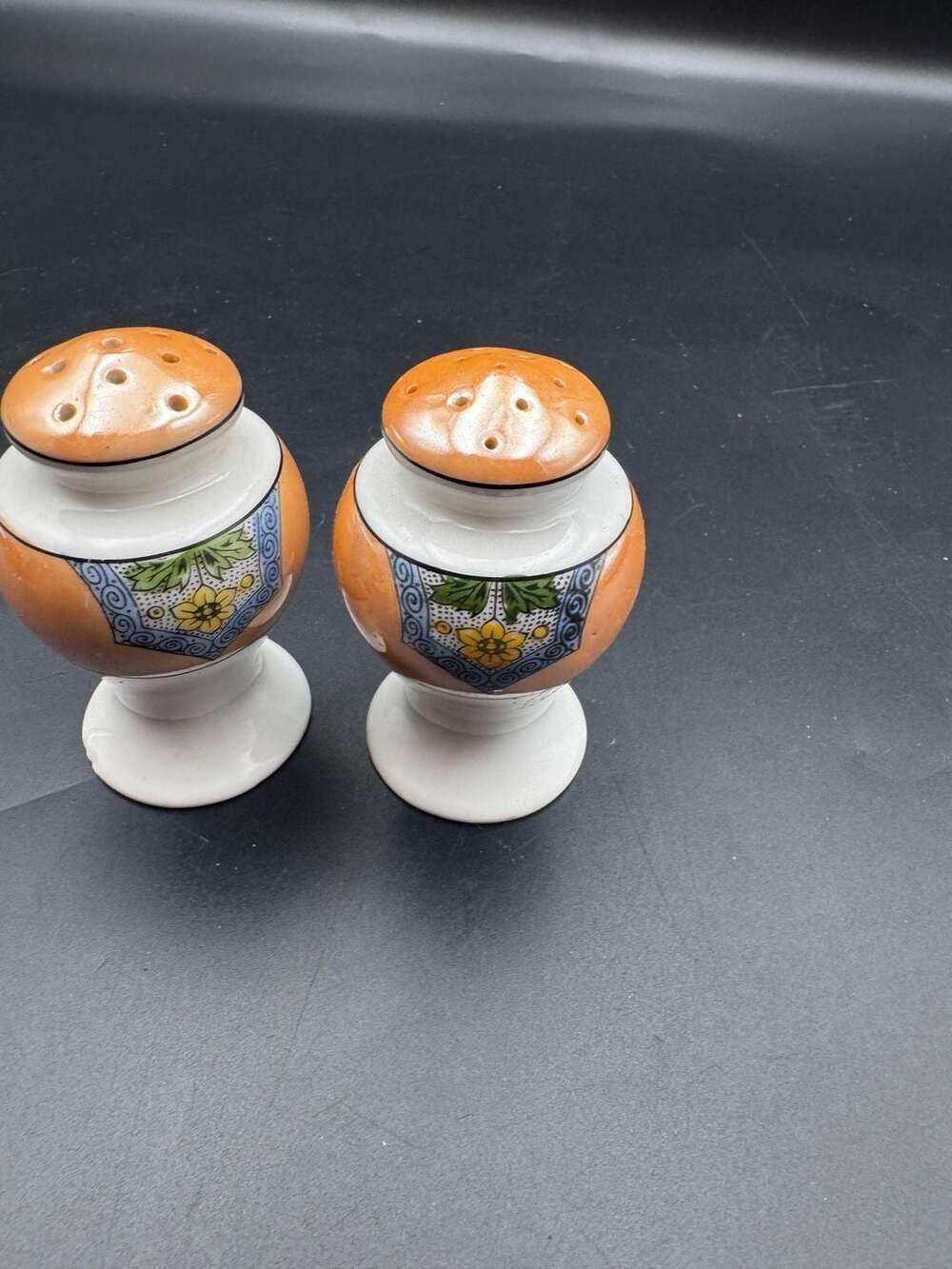 Vintage Souvenir Of Atlantic City New Jersey Salt and Pepper Shakers Japan